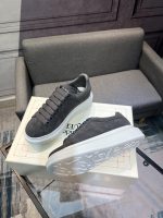 Alexander McQueen Sneaker - Image 4