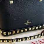 Valentino Garavani Rockstud Handbag In Grainy Leather Black 21Cm - Image 8