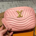 Louis Vuitton Wave Camera Bag Pink 23Cm - Image 3