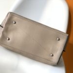 Louis Vuitton Beaubourg Hobo MM Bag Galet Gray 32Cm M56084 - Image 6