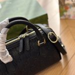 Gucci Gg Emblem Small Top Handle Bag Black 22Cm - Image 3