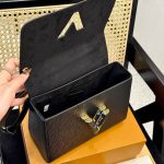 Louis Vuitton X Takashi Murakami Lv Twist MM Slim Bag Black 23cm M13243 - Image 10