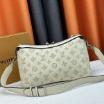 Louis Vuitton Hand It All PM Creme Beige 29Cm M24114 - Image 4
