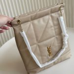 Saint Laurent Jamie 4 3 Pochon In Light Musk 31Cm - Image 3