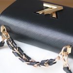 Louis Vuitton Lv Twist MM Leather Handbag Black 23Cm - Image 7