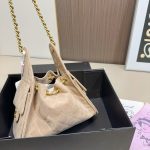 Chanel 25 Small Handbag Suede And Gold Tone Metal Light Grey 26Cm - Image 6