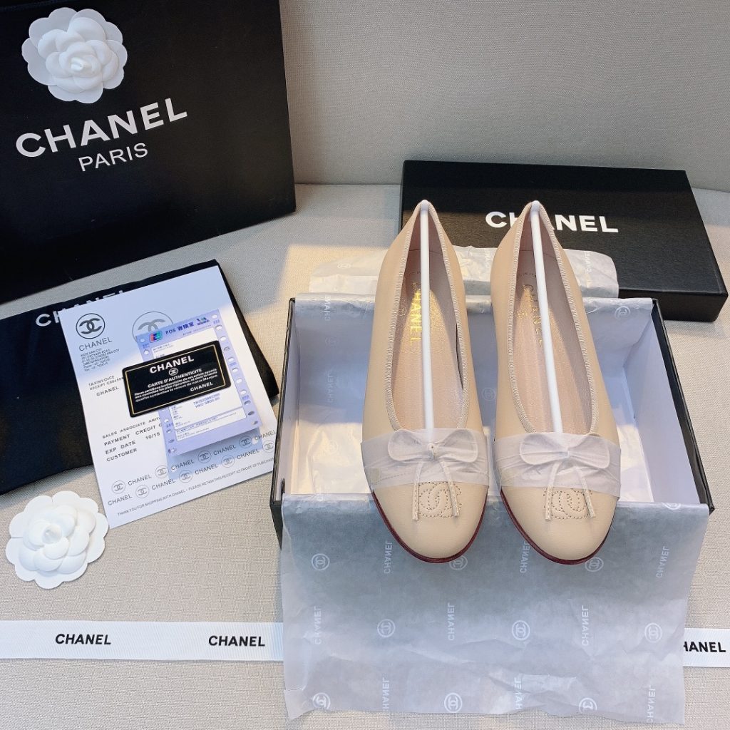 Chanel Ballet Flats Ivory - Image 3