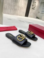 Valentino Garavani Vlogo Signature Slide Sandal Black - Image 3