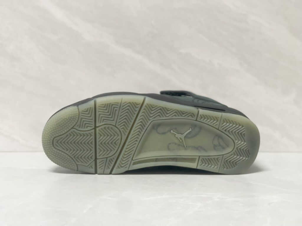 Nike Jordan Air Jordan 1 Sneaker - Image 4