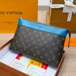 Louis Vuitton Pochette Voyage Souple Bag Blue 29Cm - Image 3