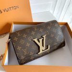 Louis Vuitton Pochette Louise Chain Monogram Canvas Brown 23cm - Image 4