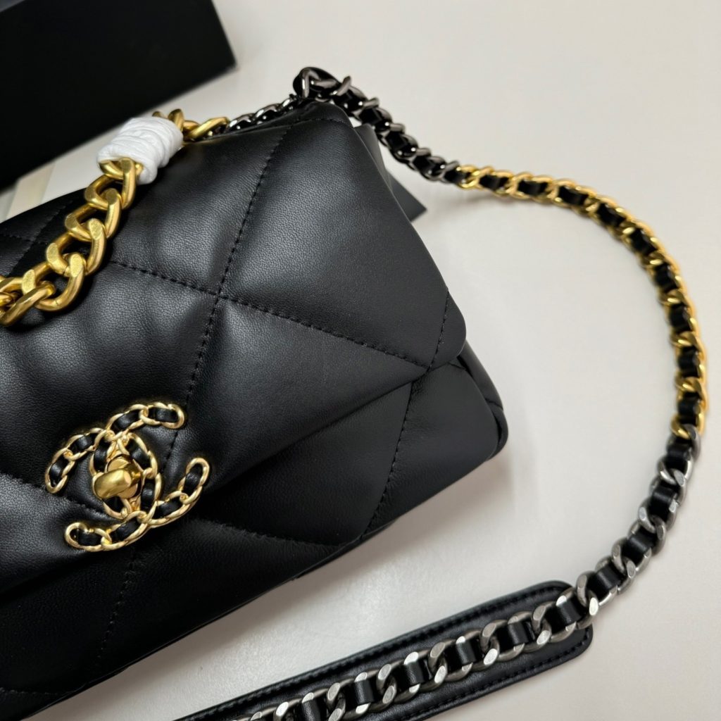 Chanel 19 Handbag Shiny Gold And Silver Tone Black 26Cm AS1160 B04852 94305 - Image 5