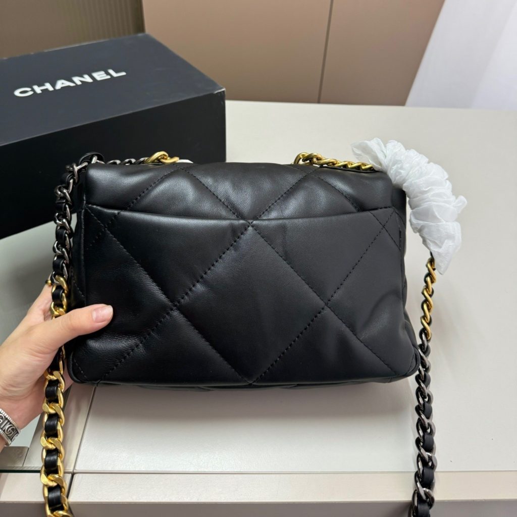 Chanel 19 Handbag Shiny Gold And Silver Tone Black 26Cm AS1160 B04852 94305 - Image 8