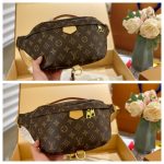Louis Vuitton Bumbag Monogram 26Cm M43644 - Image 3