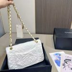 Chanel Flap Bag With Camellia Flower Chain White 26Cm - Image 4