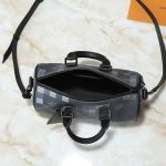 Louis Vuitton Keepall Bandoulière 25 Black 25cm M14919 - Image 7