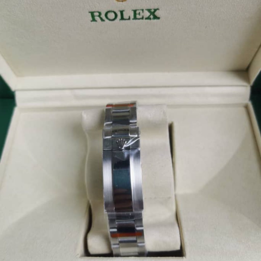 Rolex Oyster Perpetual Cosmograph Daytona 40mm - Image 6