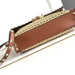 Valentino Garavani Rockstud Small Raffia Shoulder Bag Natural 22Cm - Image 5