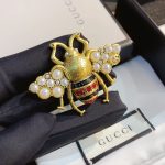 Gucci Gg Black And Red Bee Brooch Gold With Pearl - Image 5