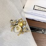 Gucci Gg Bee Brooch Gold With Stone - Image 6