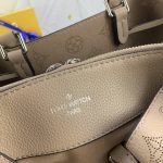 Louis Vuitton Bella Tote Mahina Galet 32Cm M59201 - Image 10