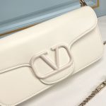 Valentino Garavani Locò Shoulder Bag In Ivory 27cm - Image 6