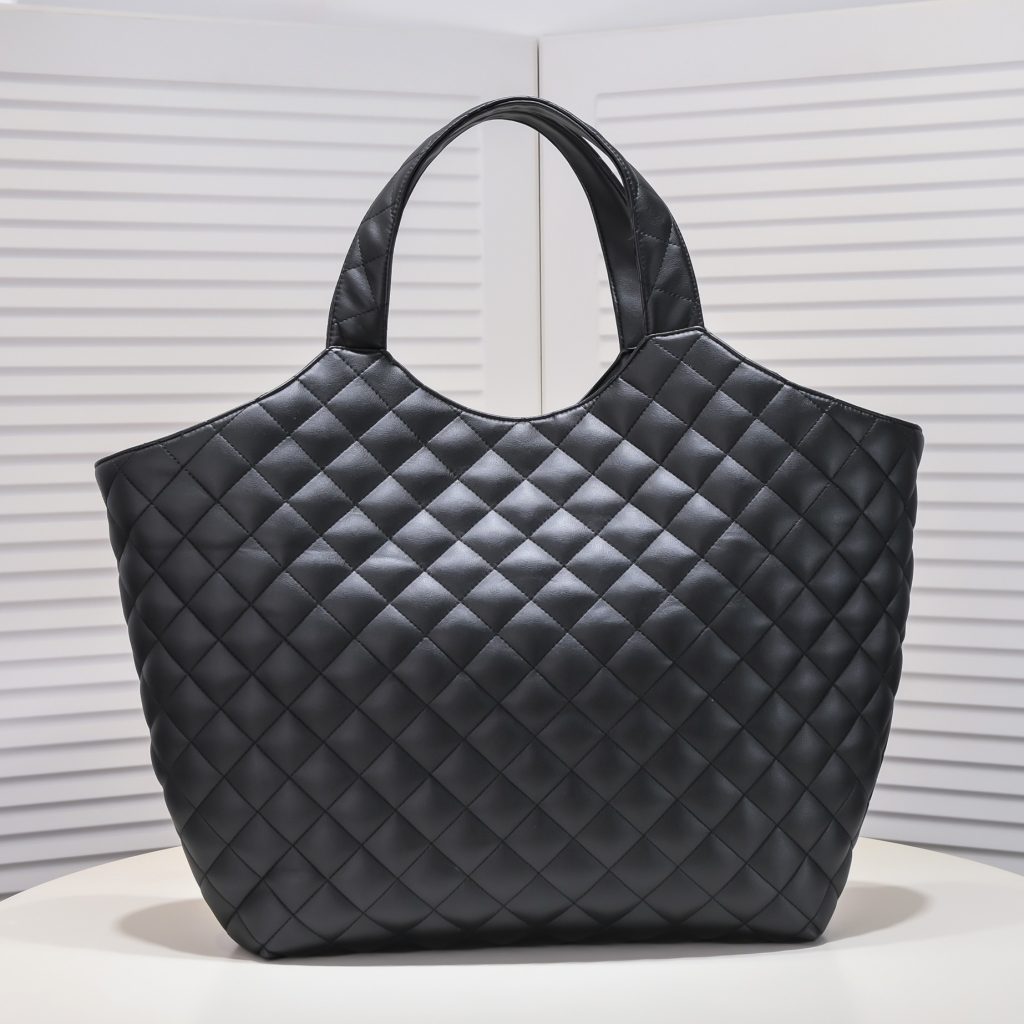 Saint Laurent Icare Maxi Quilted Shoulder Bag Black 50cm 698651AAANG1000 - Image 4