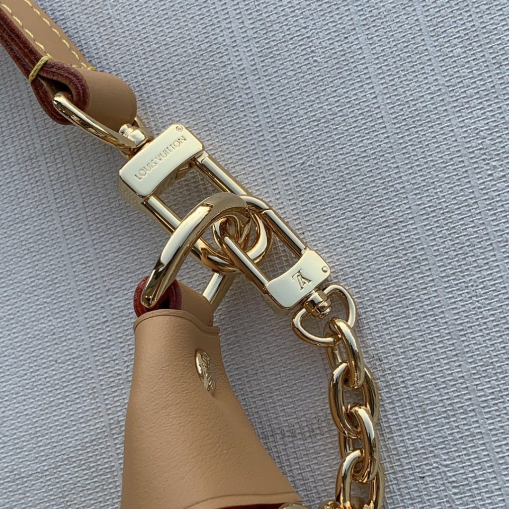 Louis Vuitton Loop M81098 - Image 2