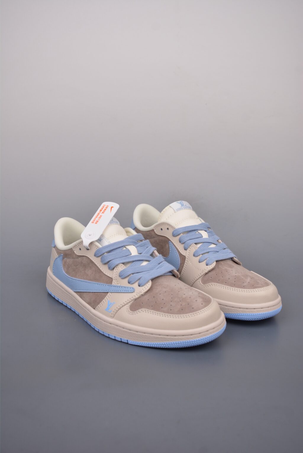 Nike Jordan Air Jordan 1 Sneaker - Image 5