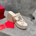 Valentino Rockstud Laminated Nappa Wedge Sandal Natural 4W2S0GI5DYM YBS - Image 8