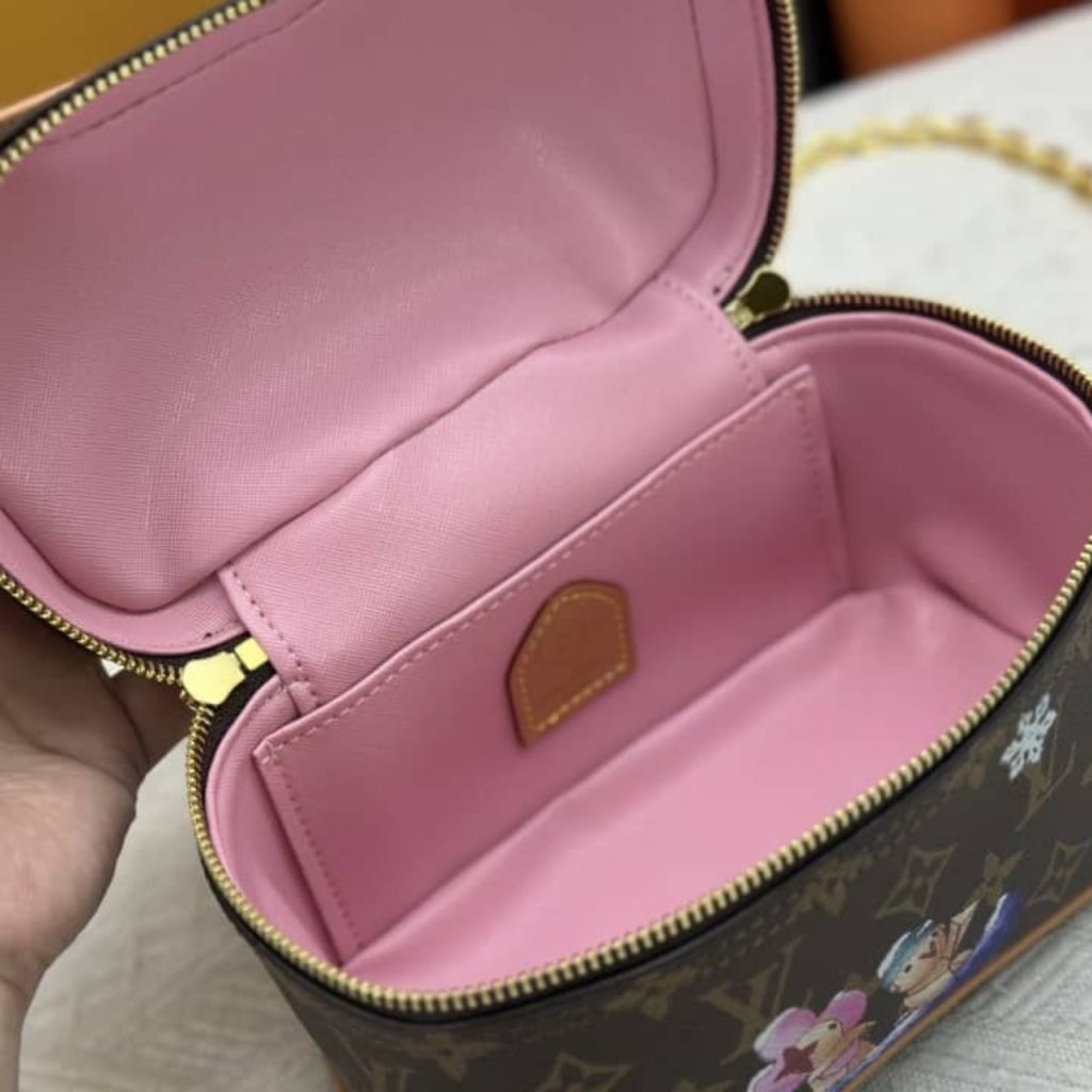 Louis Vuitton Nice Mini Toiletry Bag Pink 20Cm M26647 - Image 6