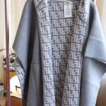 Fendi Ff Poncho Gray And White Wool And Cashmere - Image 4