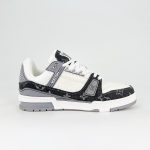 Louis Vuitton Trainer Sneaker Grey 1ADF5I - Image 5
