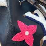 Louis Vuitton Neonoe MM Bag Monogram Teddy Shearling Black 26Cm M56963 - Image 6