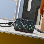 Louis Vuitton Trocadero Wearable Wallet Gradient Monogram Black 20Cm - Image 3