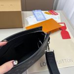 Louis Vuitton Gaston Wearable Wallet Monogram Eclipse Black 21cm M81124 - Image 6