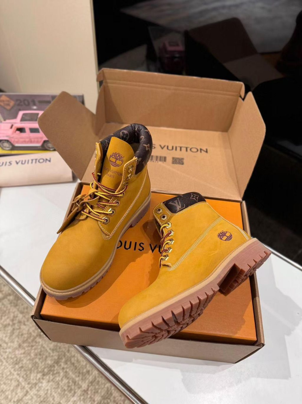 Louis Vuitton Timberland 6 Ankle Boot - Image 4