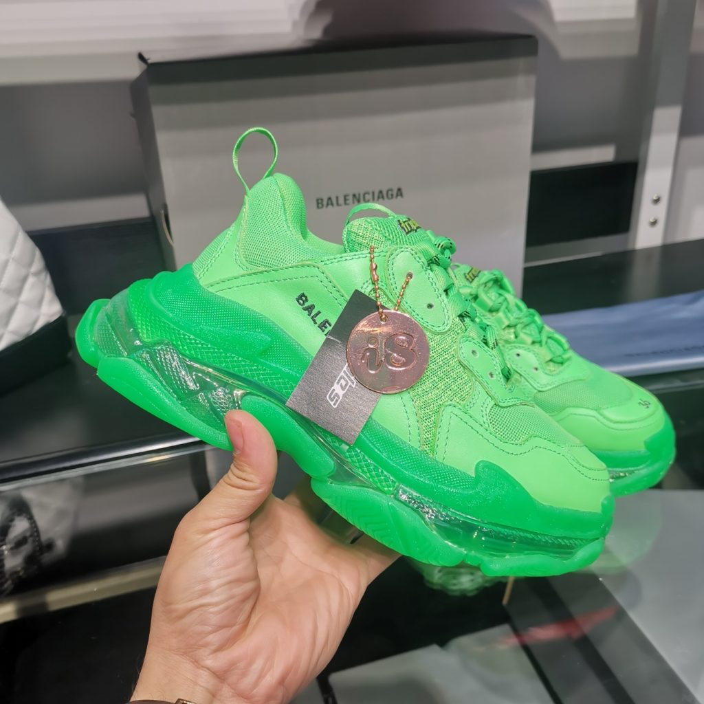 BALENCIAGA TRIPLE S - Image 3