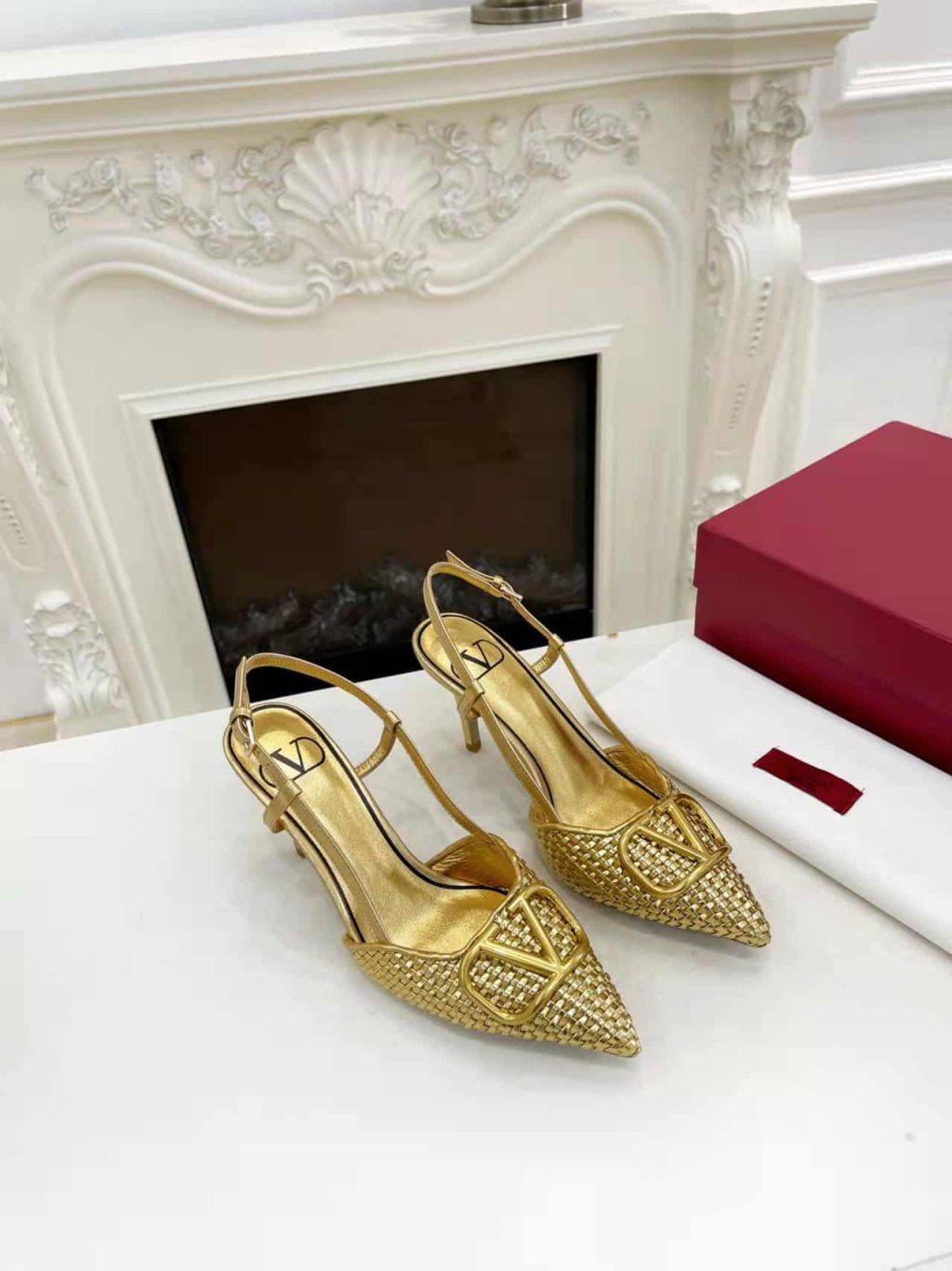 Valentino Garavani Vlogo Woven Leather Slingback Pumps Gold - Image 3