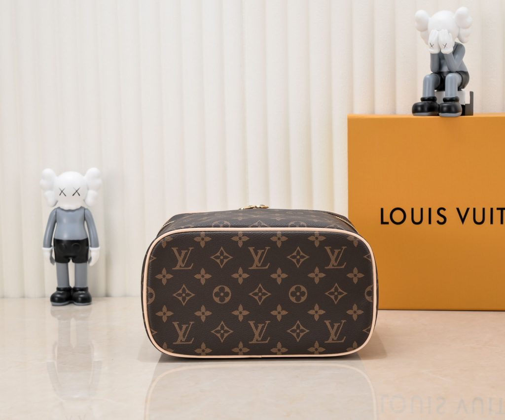 Louis Vuitton Nice BB Monogram Canvas Vanity Case Brown 24cm M42265 - Image 6