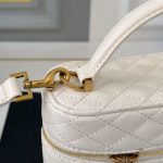 Saint Laurent Gaby Vanity Bag In Blanc Vintage 18Cm 7667311El079207 - Image 7