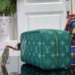 Louis Vuitton Rocker Dopp Kit Green 22Cm - Image 6