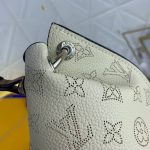 Louis Vuitton Carmel Hobo Mahina Leather White And Brown 40Cm - Image 9