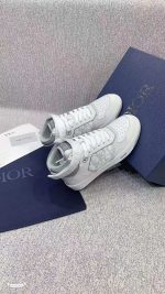 DIOR High Top Sneaker - Image 2