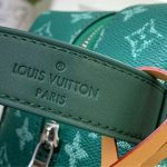 Louis Vuitton Rocker Dopp Kit Green 22Cm - Image 9