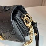 Louis Vuitton Pochette Métis East West Bag Black 21Cm M46595 - Image 7