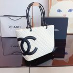 Chanel Cambon Line Large Tote Bag In White And Black 41Cm - Image 4