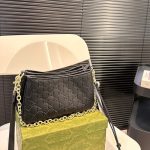 Gucci Gg Emblem Small Shoulder Bag Black Leather 23Cm - Image 7