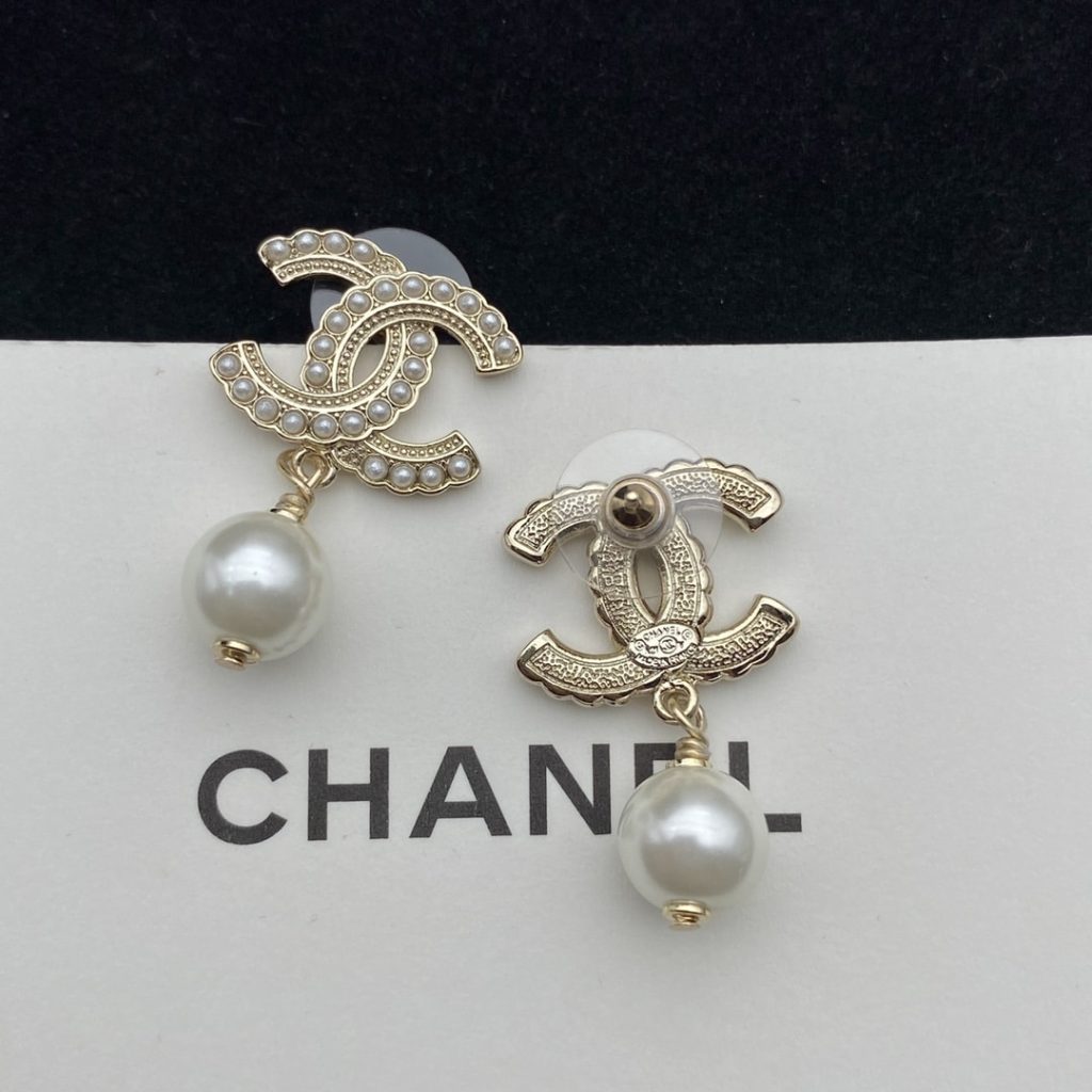 Chanel Cc Pearl Gold Earrings - Image 3
