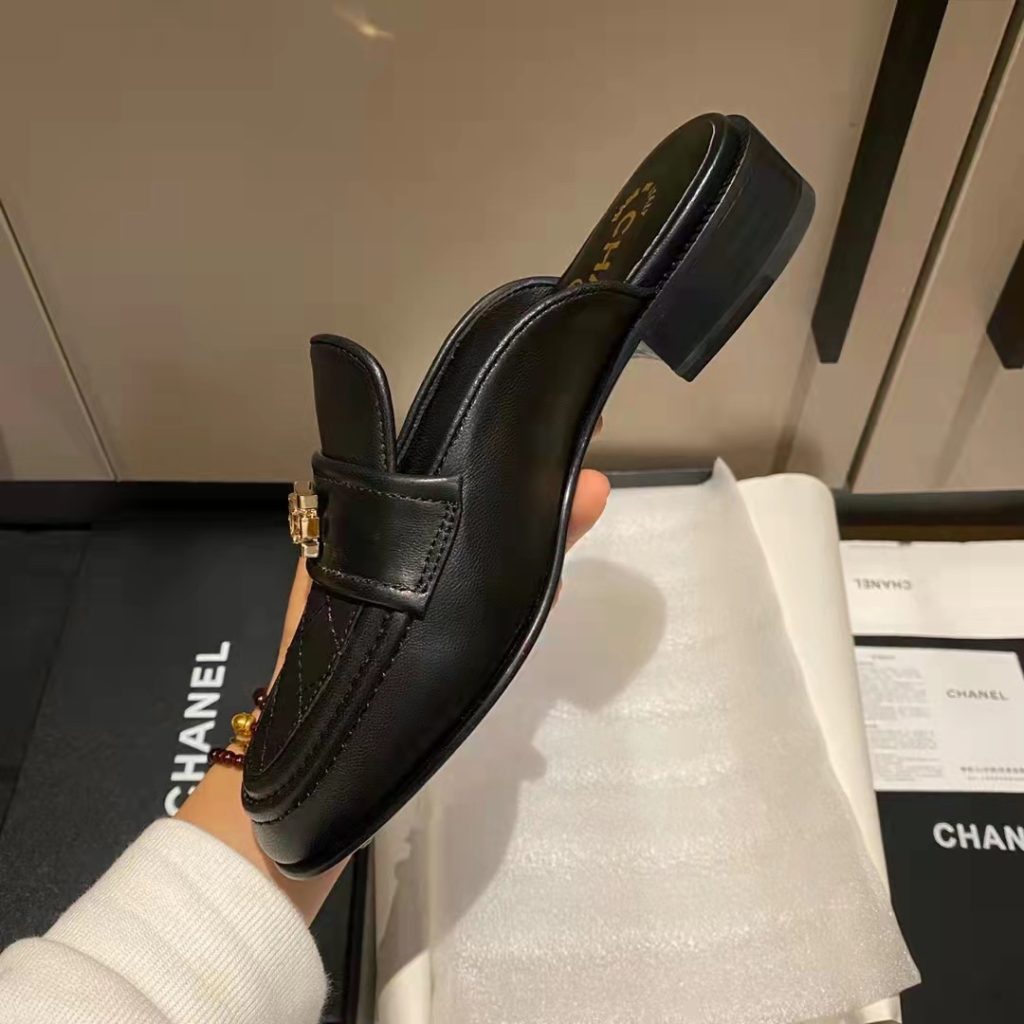 Chanel Casual Pain Laether Elegant Mules Sandals Black - Image 6
